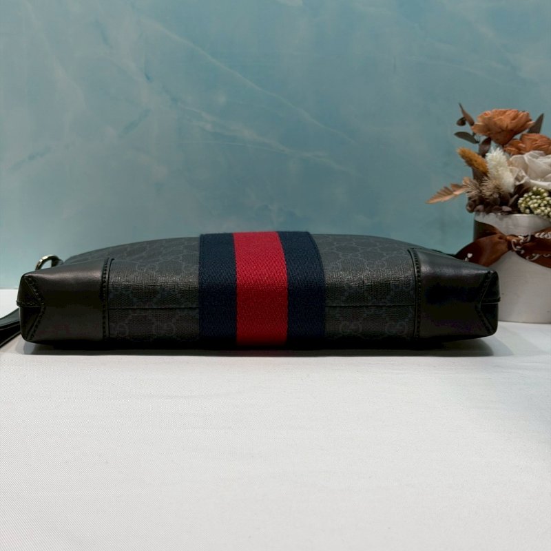 GUCCI GG Supreme帆布手拿包-6