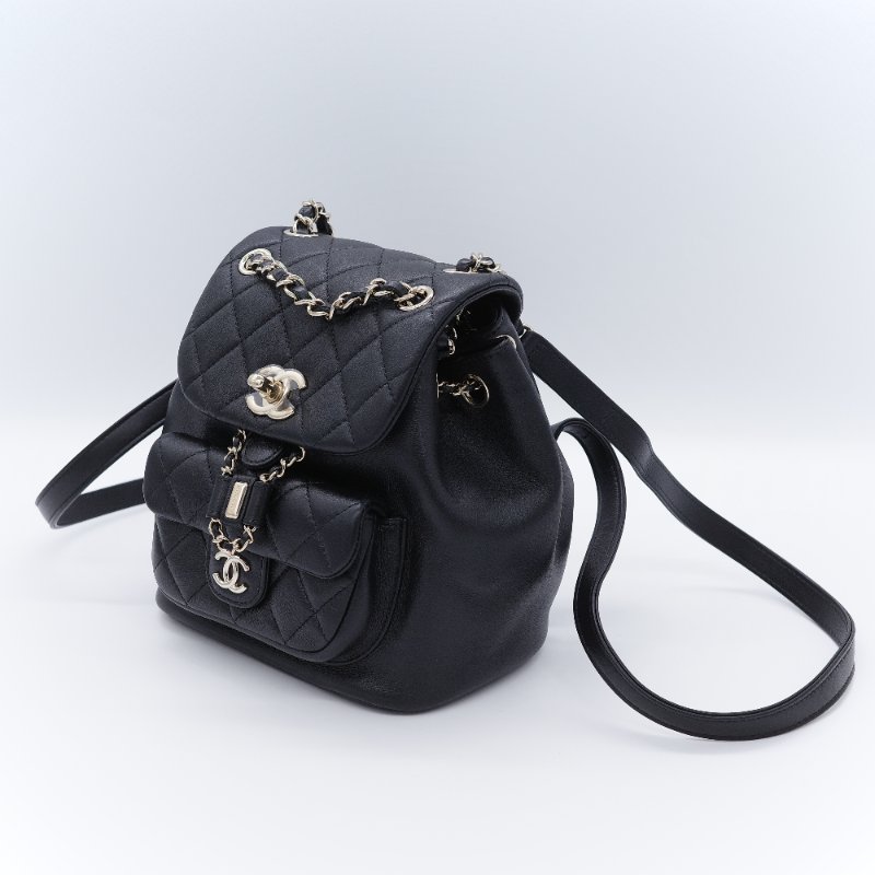 （閒置品♥️未使用）Chanel 香奈兒  Duma  經典黑色菱格紋 羊皮 雙肩後背包-2