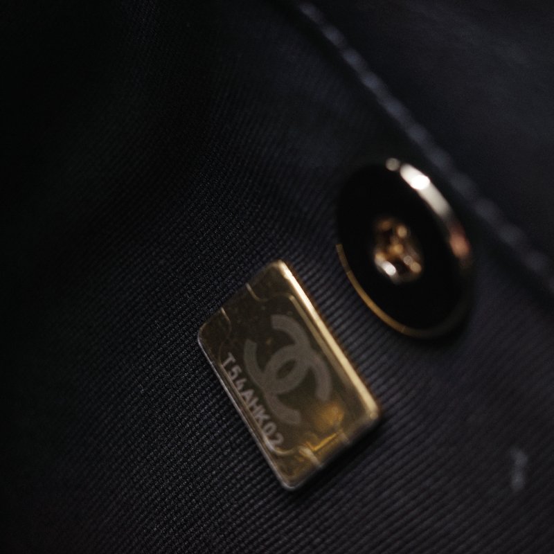 （閒置品♥️未使用）Chanel 香奈兒  Duma  經典黑色菱格紋 羊皮 雙肩後背包-19