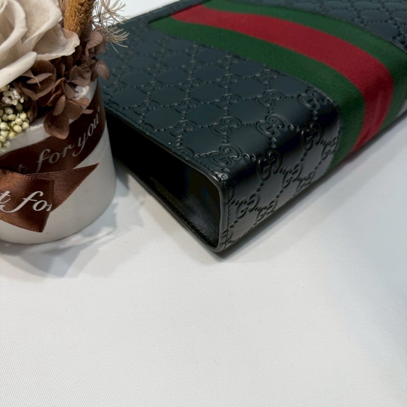 GUCCI Supreme 壓紋紅綠織帶手拿包-9