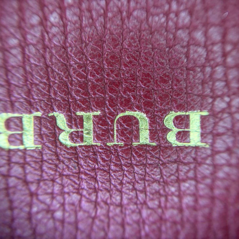 Burberry 粒面皮革手提托特包-7