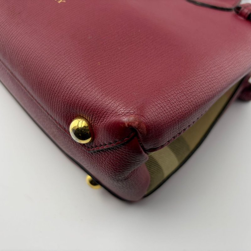 Burberry 粒面皮革手提托特包-14