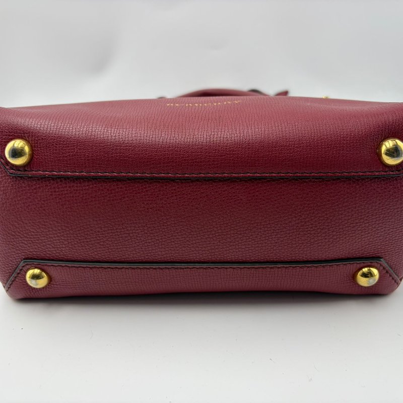 Burberry 粒面皮革手提托特包-15