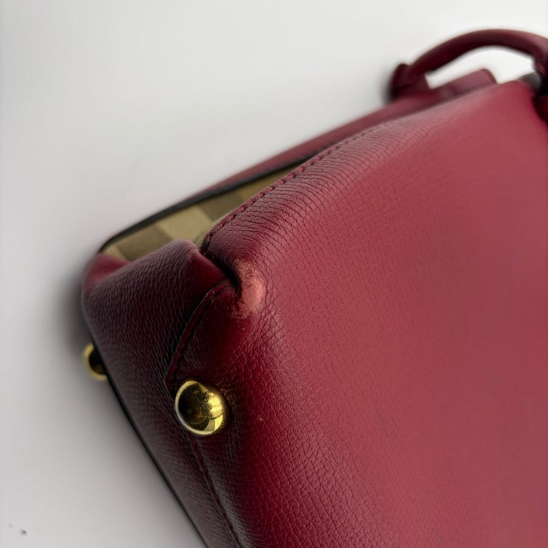 Burberry 粒面皮革手提托特包-16