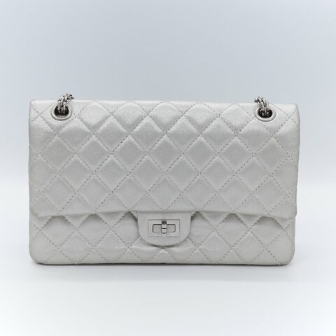 Chanel 香奈兒  2.55 Reissue 銀色金屬感 羊皮 肩背包 斜背包 翻蓋包