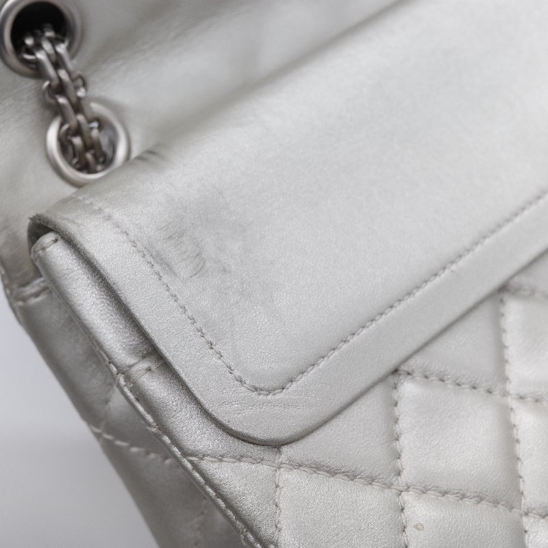 Chanel 香奈兒  2.55 Reissue 銀色金屬感 羊皮 肩背包 斜背包 翻蓋包-17