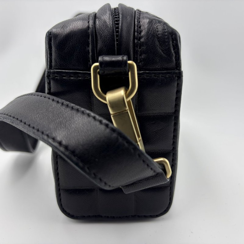 Chanel 冰格紋牛皮波士頓包-9