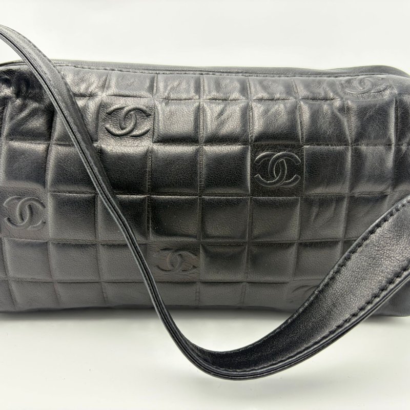 Chanel 冰格紋牛皮波士頓包-11