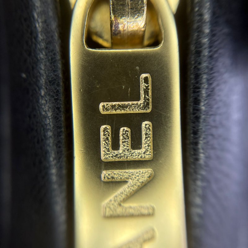 Chanel 冰格紋牛皮波士頓包-23