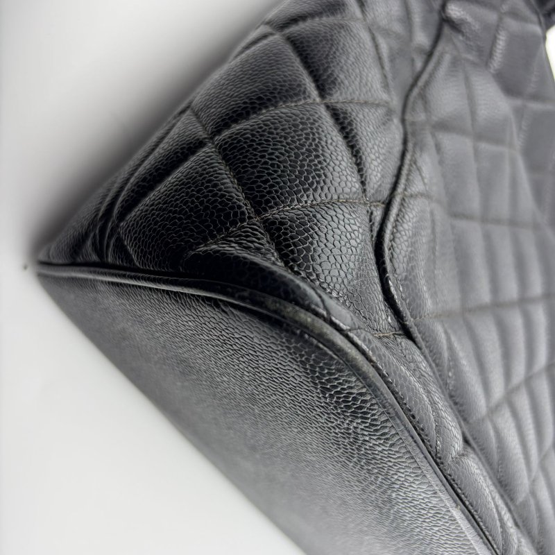 Chanel 魚子醬菱格紋托特包-8