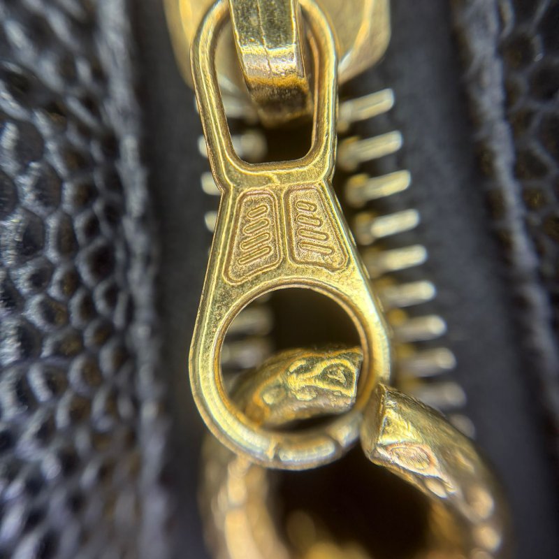 Chanel 魚子醬菱格紋托特包-13