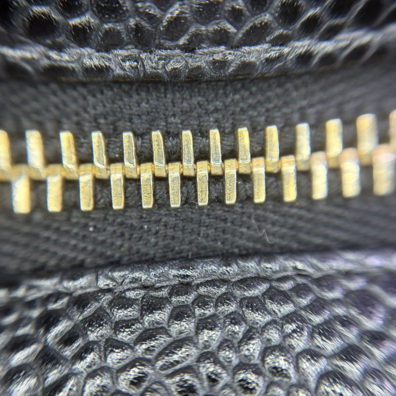 Chanel 魚子醬菱格紋托特包-16