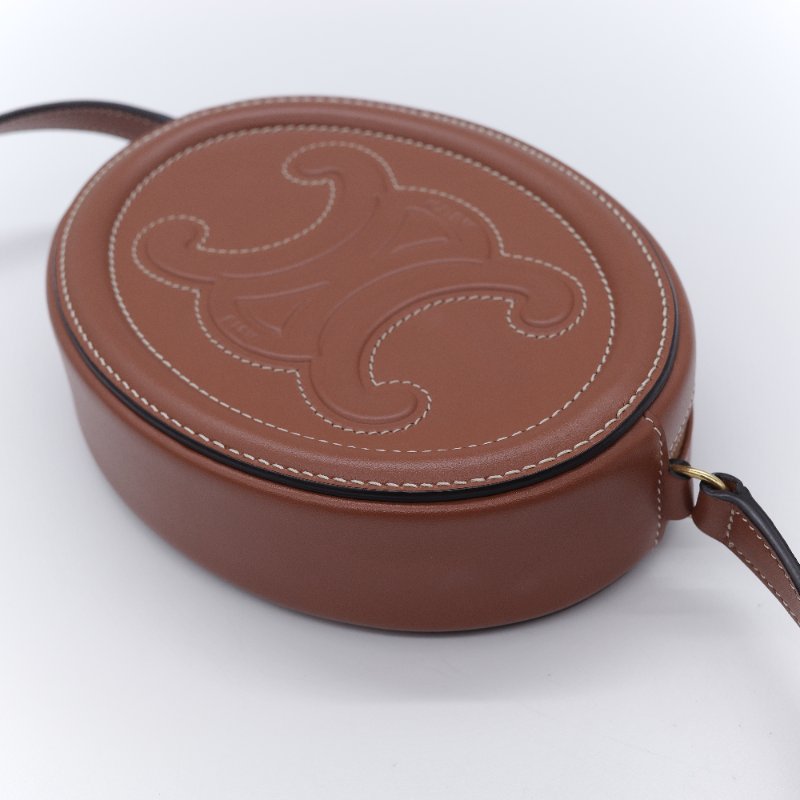 Celine 思琳 Cuir Triomphe Oval Bag 焦糖棕色 平滑小牛皮 肩背包 橢圓包-5