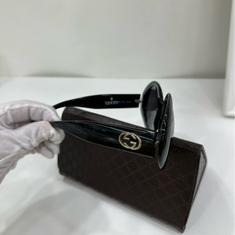 Gucci 黑色大Logo墨鏡太陽眼鏡男女都可以-7