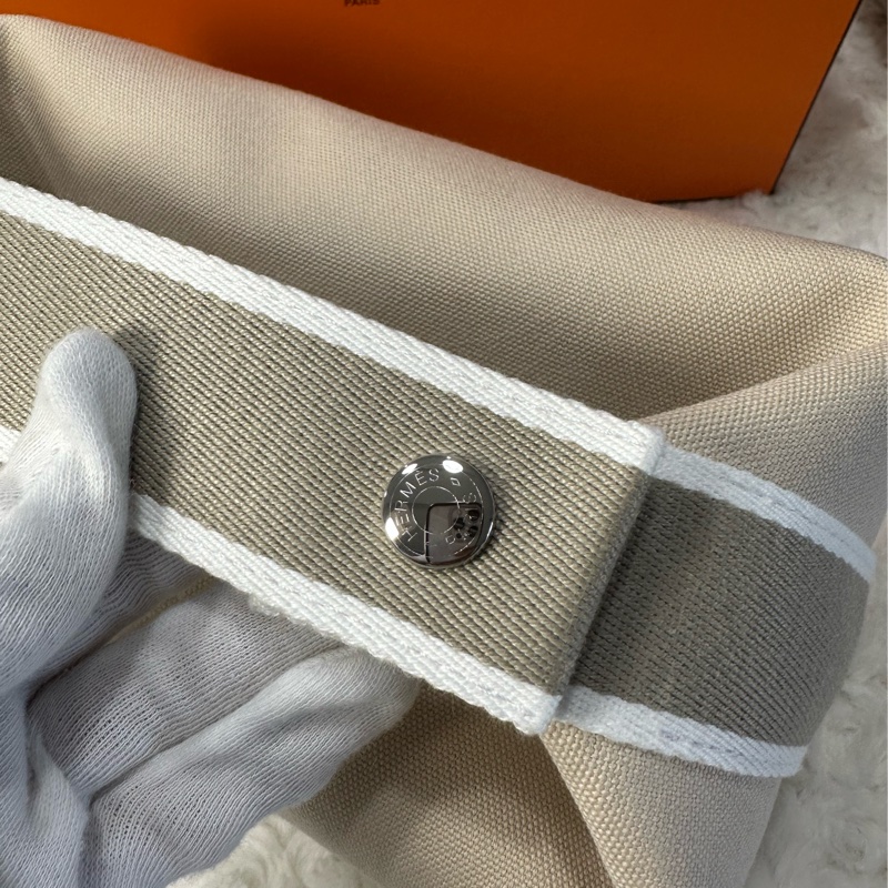 全新 Hermes愛馬仕 盥洗包 /手提包 /便當袋 天然色-3