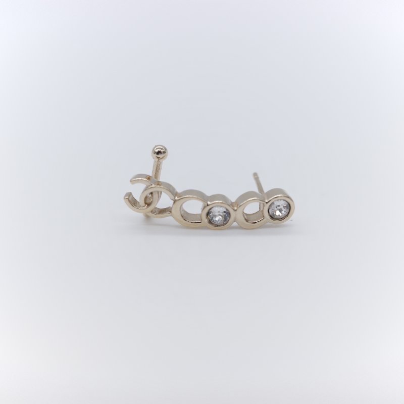 Chanel 香奈兒 草寫字母 耳環-3