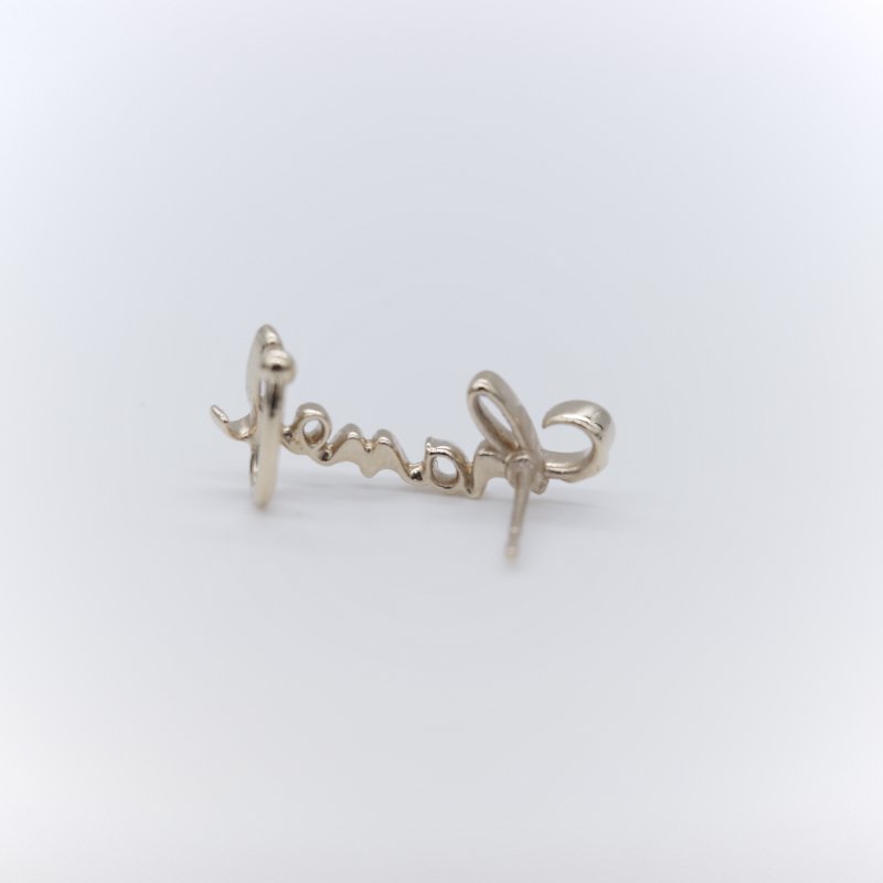 Chanel 香奈兒 草寫字母 耳環-6