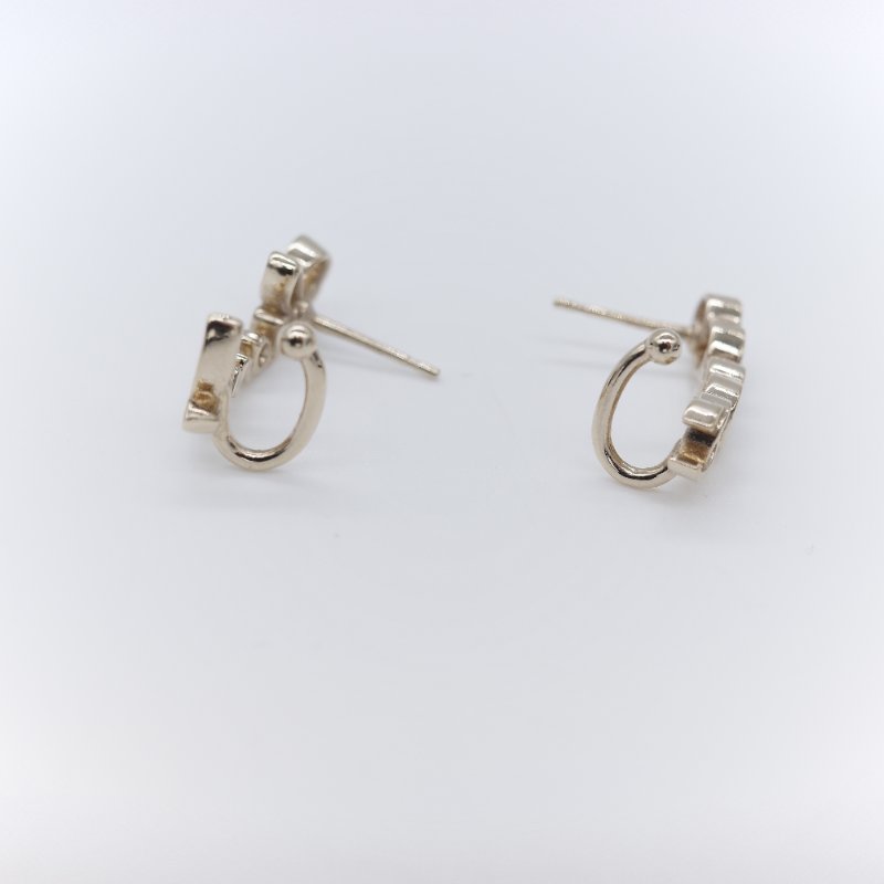 Chanel 香奈兒 草寫字母 耳環-8