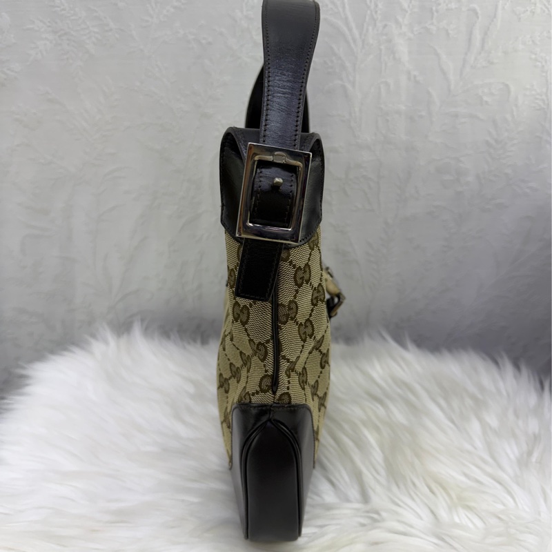 這款手提包是Gucci 的Jackie Vintage 經典包款-3