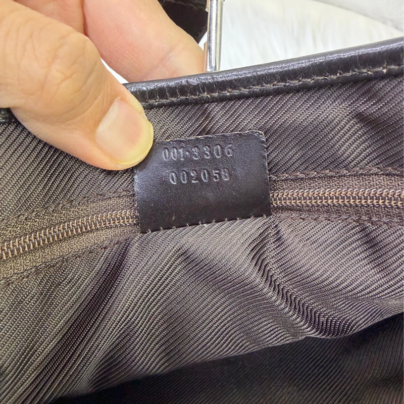 這款手提包是Gucci 的Jackie Vintage 經典包款-7