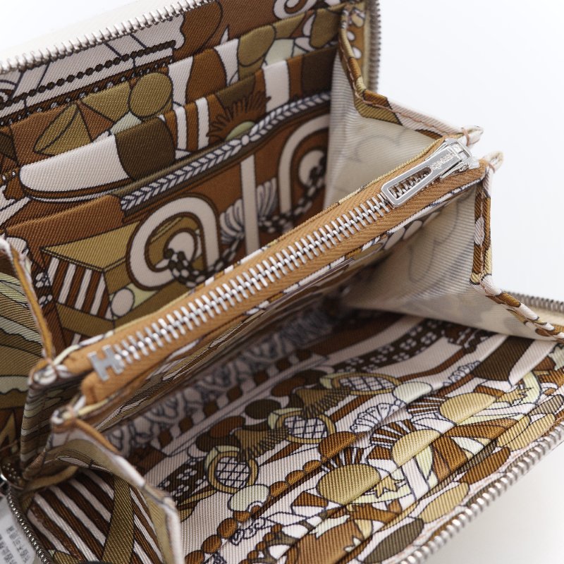 【限時特價🌟錯過拍大腿】Hermès 愛馬仕 Silk in Compact 絲巾 奶油白 Epsom 牛皮 拉鍊錢包 Z刻 2017-6