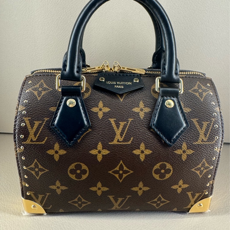 全新全配 LV Speedy Trunk 20 原廠膜 ｜老花全皮內裏黑手柄配金釦｜另配近新閒置原廠寬肩帶不拆售｜贈全新內膽包-4