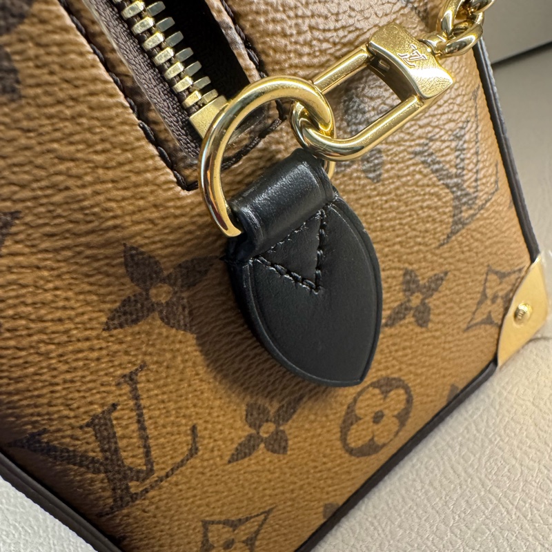 全新全配 LV Speedy Trunk 20 原廠膜 ｜老花全皮內裏黑手柄配金釦｜另配近新閒置原廠寬肩帶不拆售｜贈全新內膽包-16