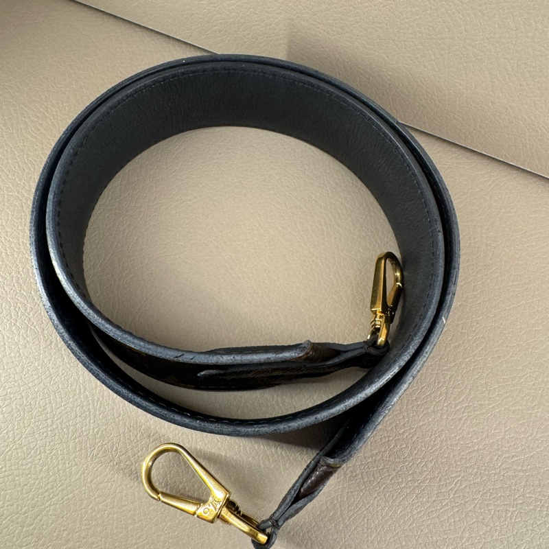 全新全配 LV Speedy Trunk 20 原廠膜 ｜老花全皮內裏黑手柄配金釦｜另配近新閒置原廠寬肩帶不拆售｜贈全新內膽包-25