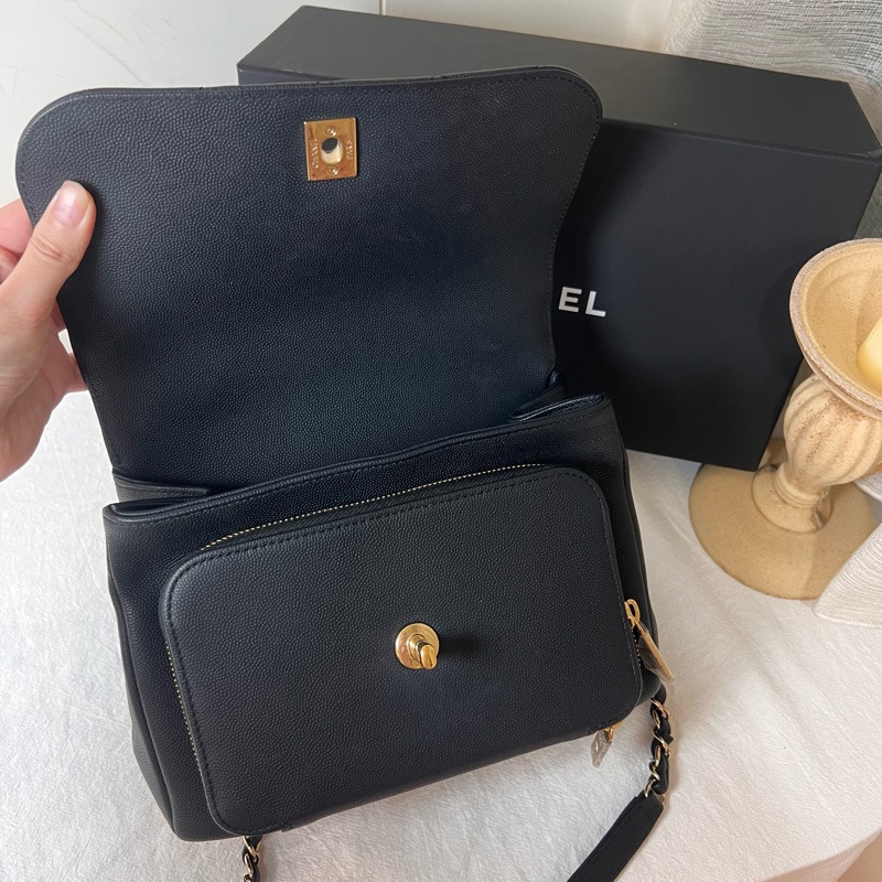 ෆ Chanel手把郵差包-13