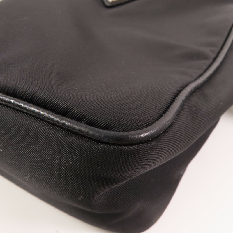 PRADA 尼龍Shoulder Bag銀扣肩背袋-7