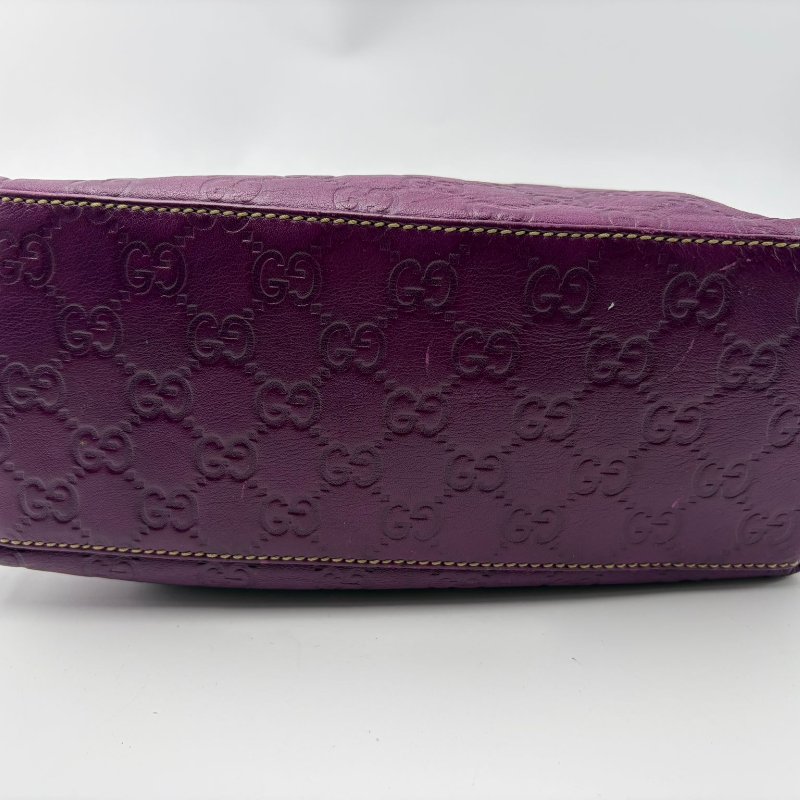 Gucci Guccissima 壓紋皮革 Hobo 腋下包-12