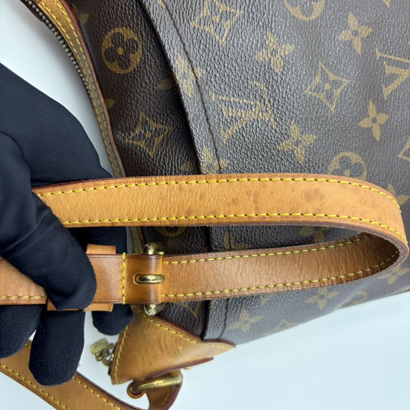 Louis Vuitton Monogram 老花斜挎包-19