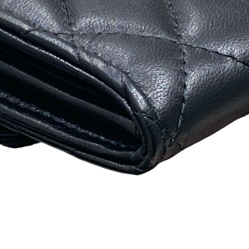 CHANEL 香奈兒 前釦式翻蓋長夾 羊皮 黑色 淺金釦-7