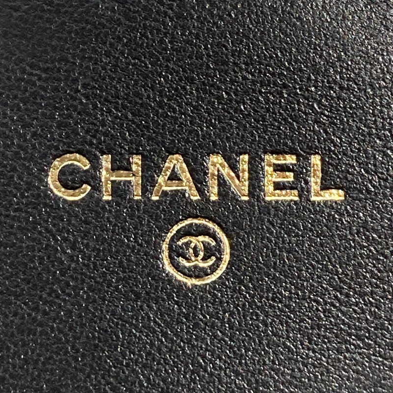 CHANEL 香奈兒 前釦式翻蓋長夾 羊皮 黑色 淺金釦-11
