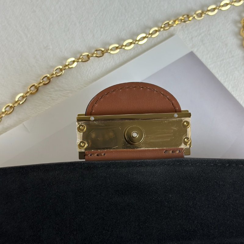 LOUIS VUITTON Dauphine達芙妮鍊帶小包-6