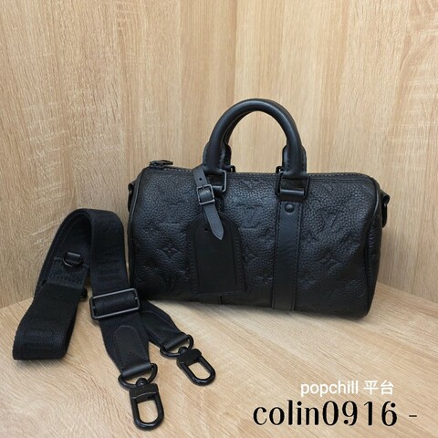 [ 平台最甜價出把握🧧] LV黑牛皮壓紋黑釦Keepall25手提斜背包