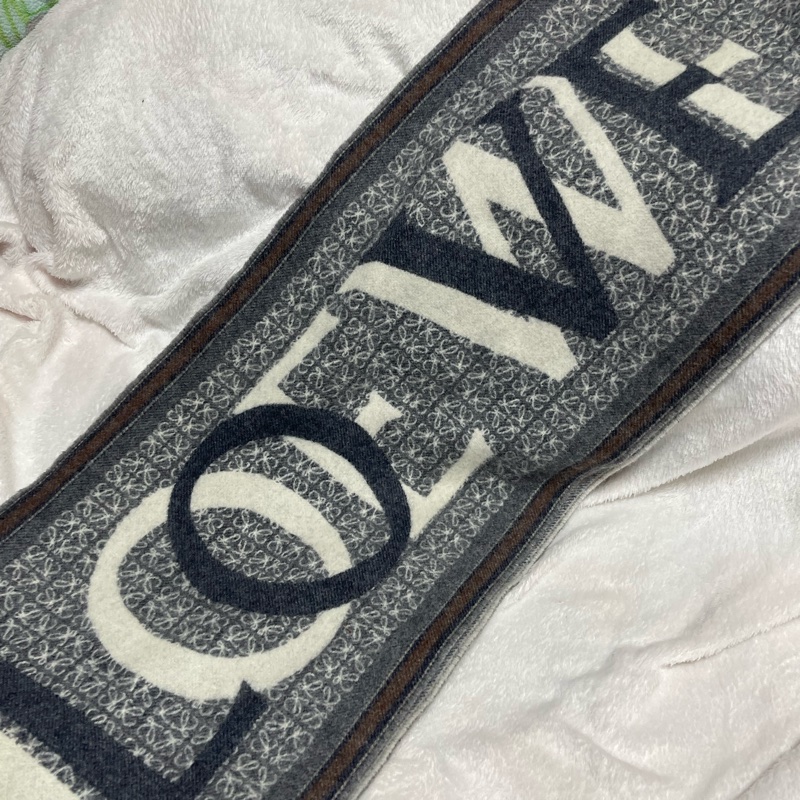 Loewe 羅意威雙面大logo羊毛圍巾-3