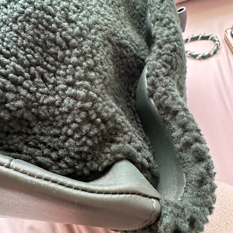 【稀有秀款】Chanel 森林綠羊羔毛 Deauville 沙灘包 26開-11