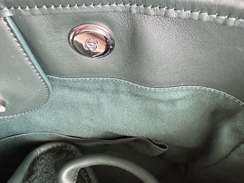 【稀有秀款】Chanel 森林綠羊羔毛 Deauville 沙灘包 26開-14