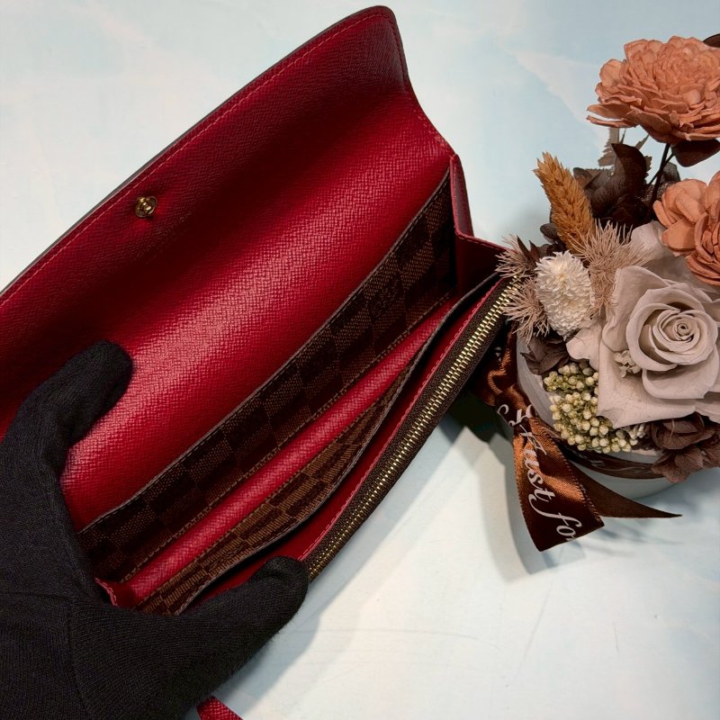 LV EMILIE棋盤格扣式翻蓋長夾-4