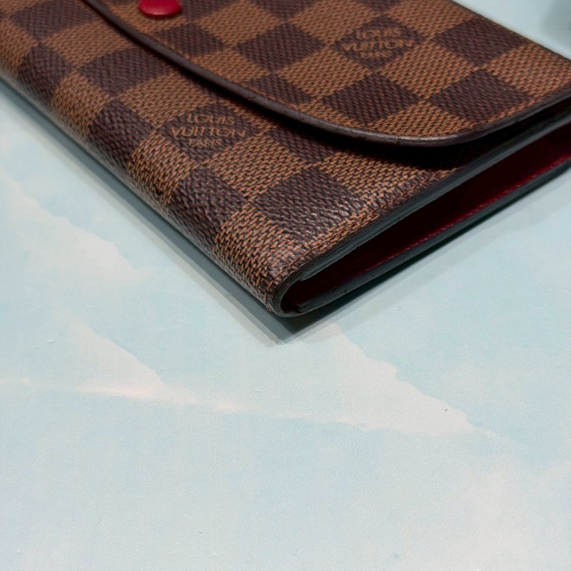 LV EMILIE棋盤格扣式翻蓋長夾-9