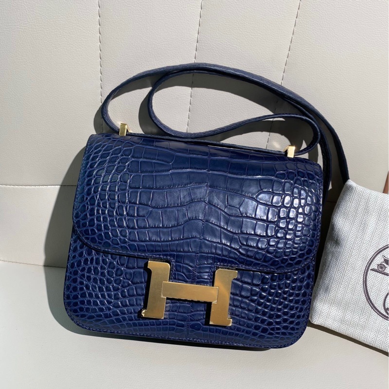 Hermes愛馬仕 康康19 靛藍色霧面鰐魚金扣 Z刻，22年復印票 25萬多購入，專櫃需配貨，這只低於原價出，顏色超美-2