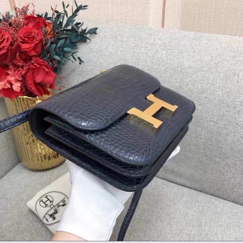 Hermes愛馬仕 康康19 靛藍色霧面鰐魚金扣 Z刻，22年復印票 25萬多購入，專櫃需配貨，這只低於原價出，顏色超美-9