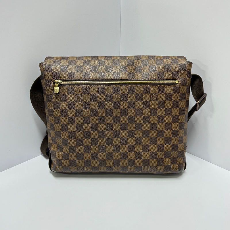 【超級新⭐️】 LV Brooklyn 經典棋盤格 男女通用 斜背包（專櫃10.3萬）-1