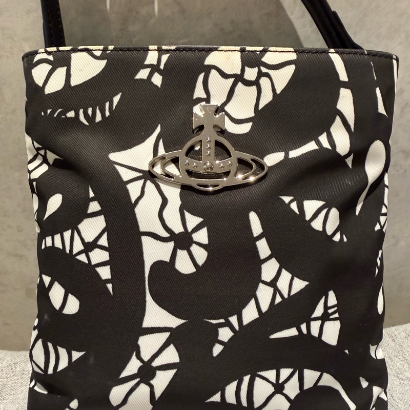 Vivienne Westwood 黑白印花方形斜背包（手提、斜背）-3