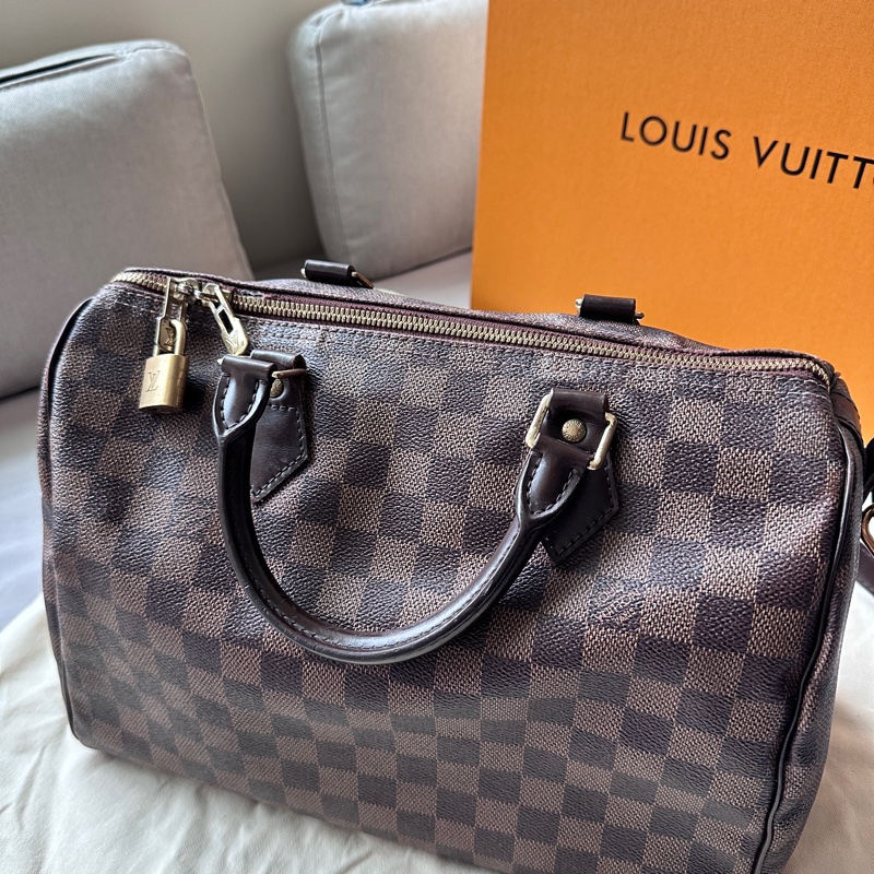 【LV 經典不敗】Speedy 30 棋盤格｜三段背帶隨心換，超大容量通勤神包-3