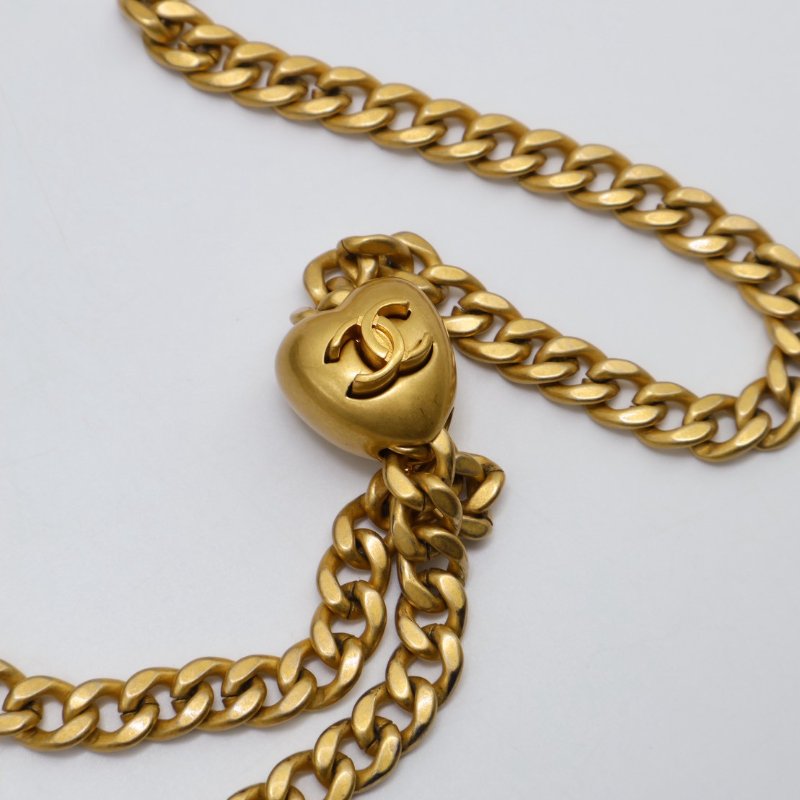 CHANEL 愛心調節釦口蓋包 20 - 羊皮黑金-13