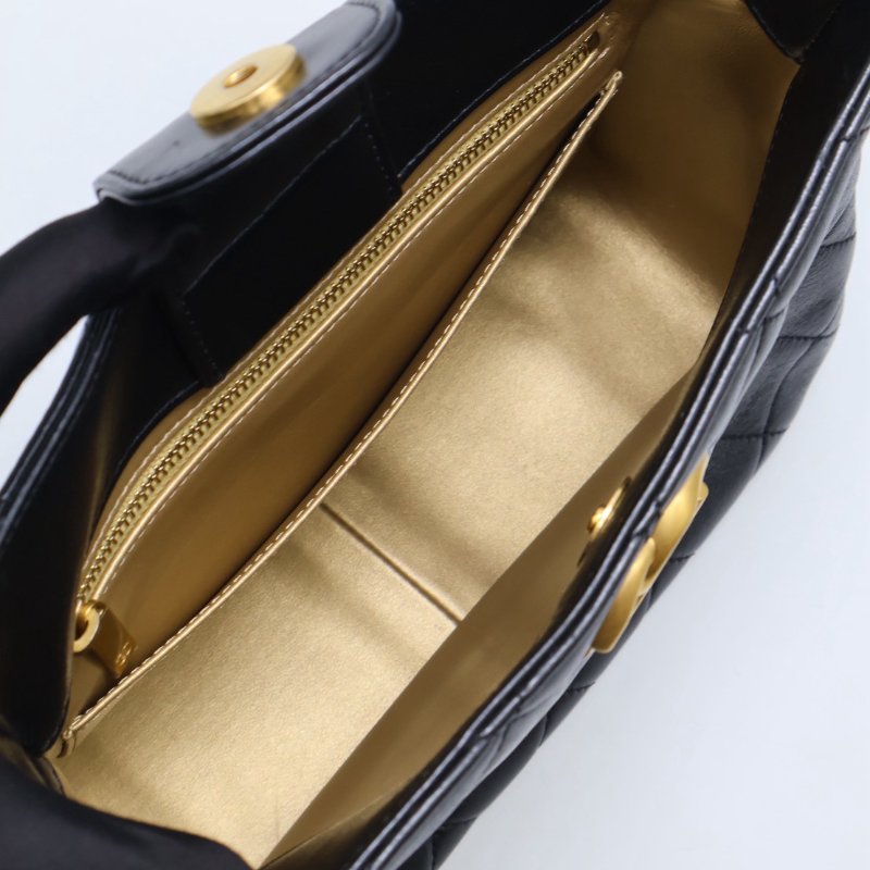 CHANEL 24S嬉皮單肩Hobo - 黑金-9