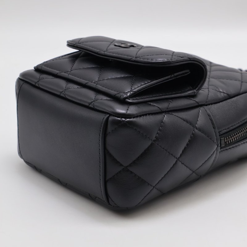 CHANEL 25P羊皮迷你後背包 - So black-17