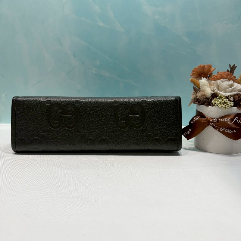 GUCCI JUMBO GG壓印拉鍊手拿包-5